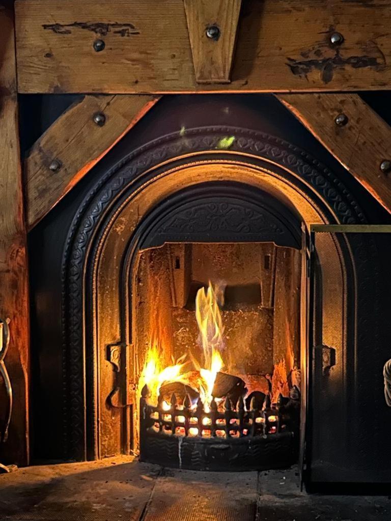 Cosy Cottage With Sea & Mountain Views Carnlough Exterior photo